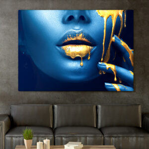 Tablou portret buze aurii